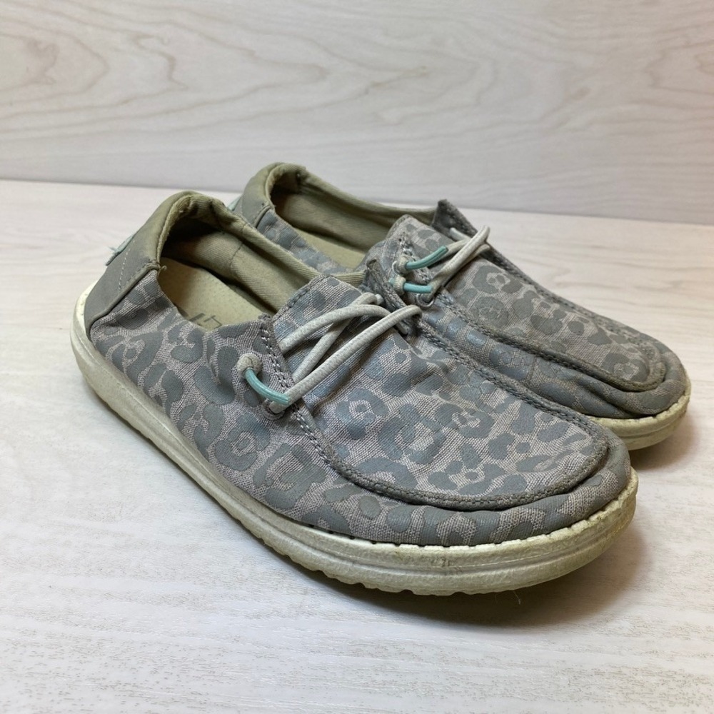 Hey Dude Youth Girls Size 3 Wendy Shoes Cat Eye Grey Canvas Leopard Loafers